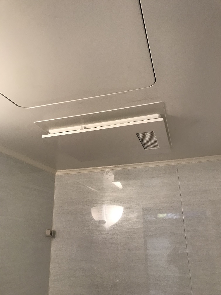 東京都足立区　M様邸　2室用浴室暖房乾燥機取替工事