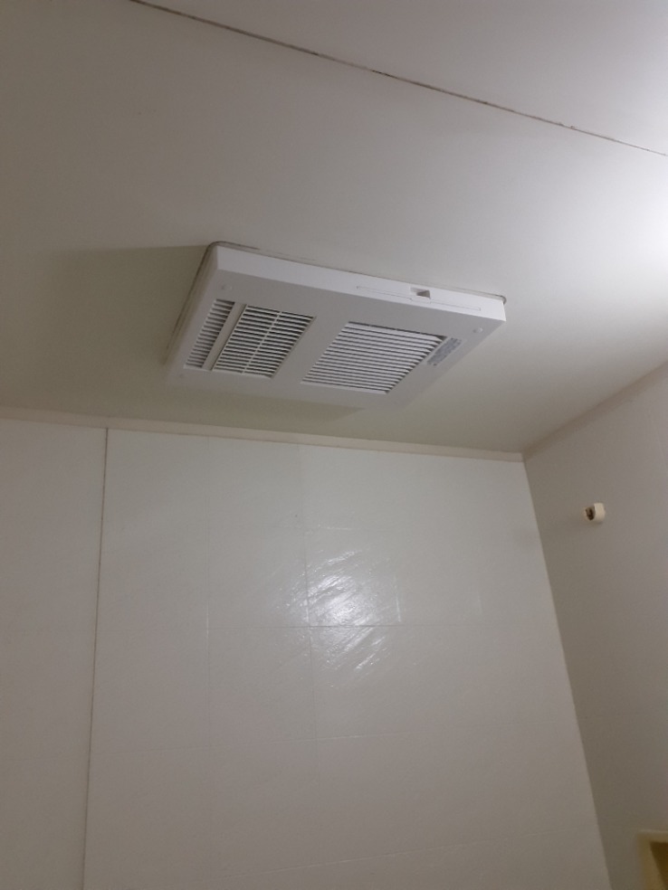 東京都練馬区　O様邸　浴室暖房乾燥機取替工事
